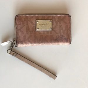 Michael Kors Wristlet